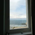 La Finestra Sul Mare Apartment *