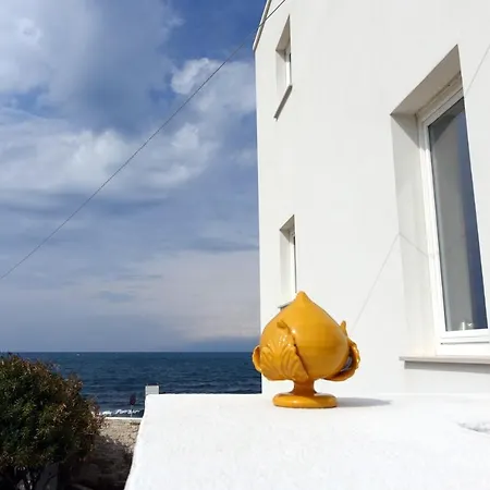 La Finestra Sul Mare Apartment