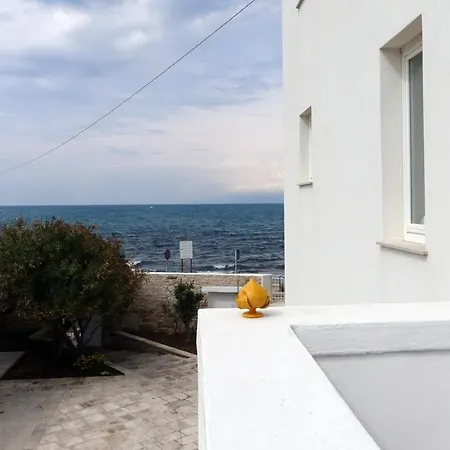 La Finestra Sul Mare Апартаменты *
