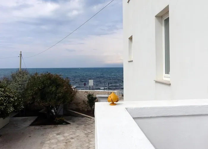 La Finestra Sul Mare Apartman *